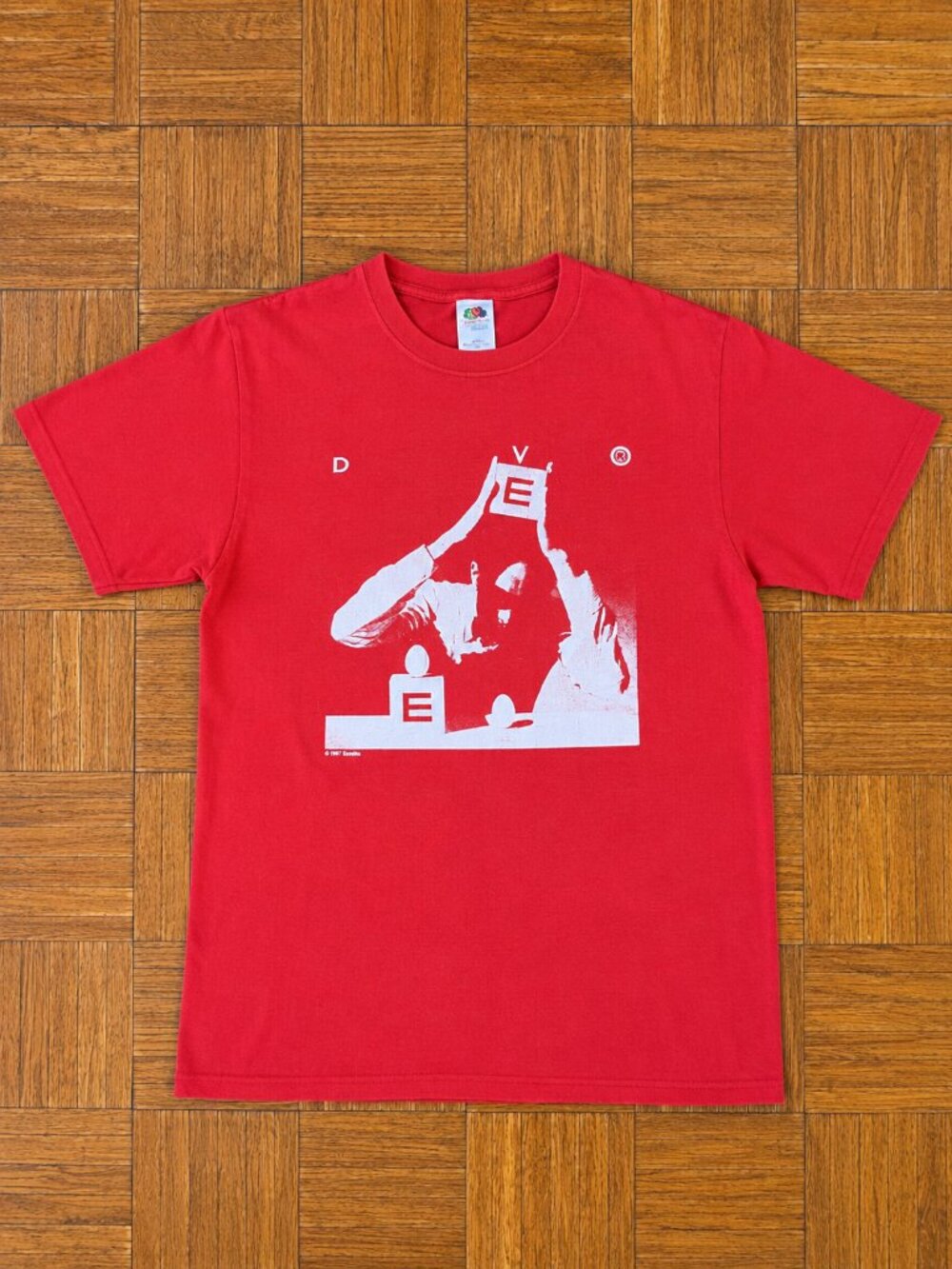 DEVO 2007 Graphic Band T-Shirt Red Size Medium Fruit of the Loom